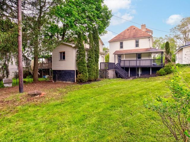 1660 Mercer Rd, Franklin Twp, PA 16117