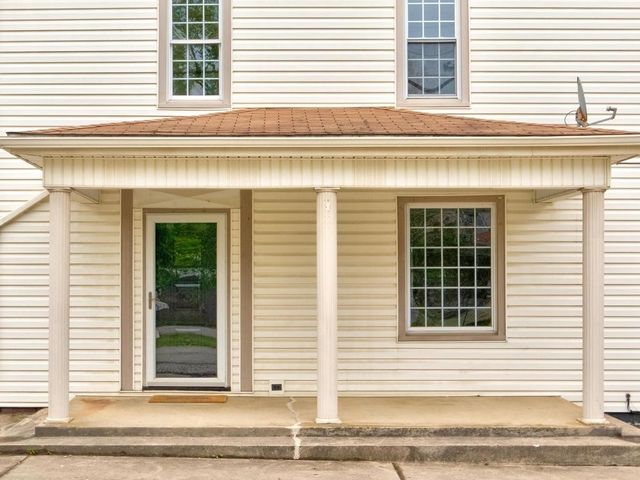 1660 Mercer Rd, Franklin Twp, PA 16117