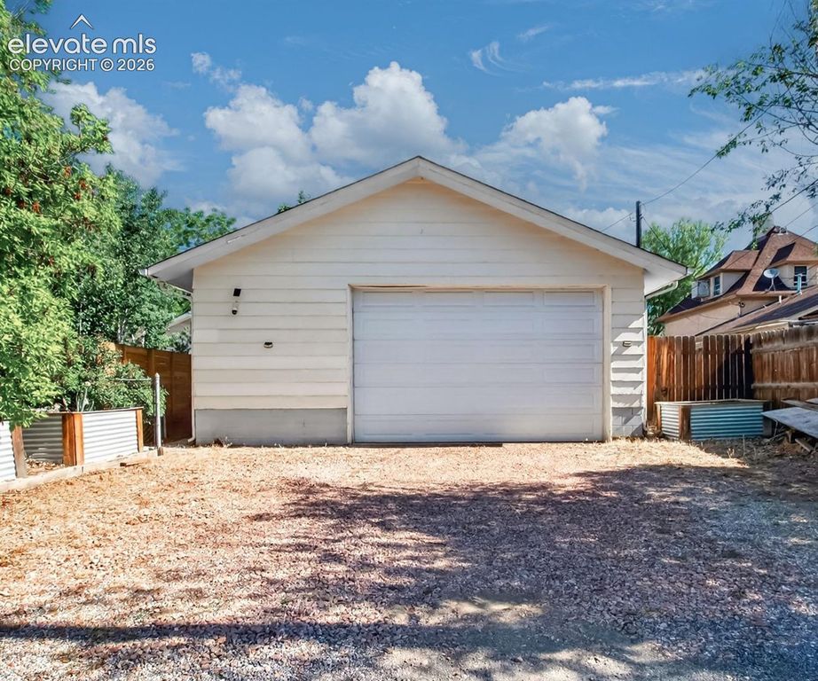 1025 E Moreno Avenue, Colorado Springs, CO 80903 — photo 2
