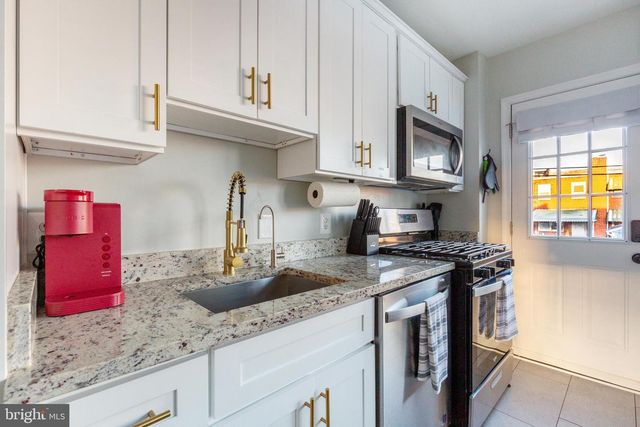 413 IMLA ST, Baltimore, MD 21224
