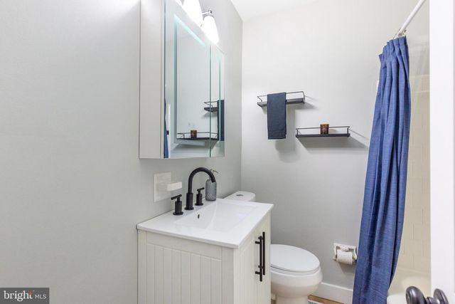 413 IMLA ST, Baltimore, MD 21224