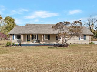 851 Eagle View Drive, Kodak, TN 37764