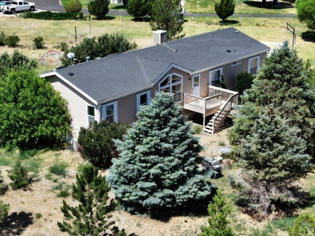 395 W WALK ST, Stockton, UT 84071 — exterior