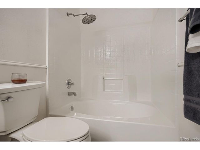 8437 Thunder Ridge Way 204, Highlands Ranch, CO 80126