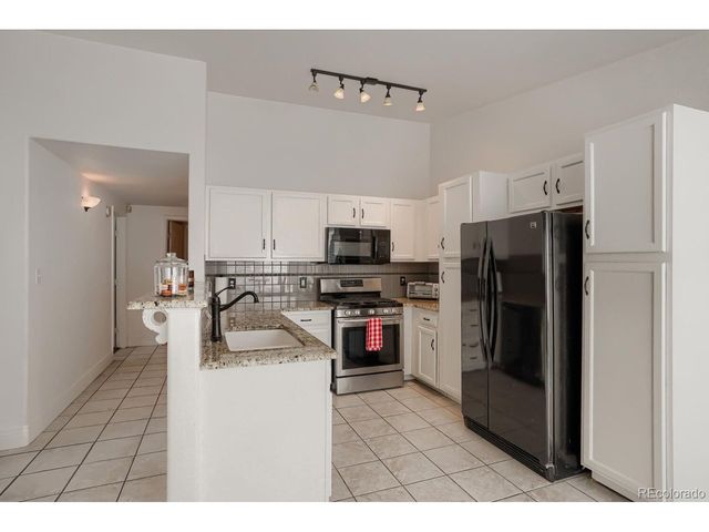 8437 Thunder Ridge Way 204, Highlands Ranch, CO 80126