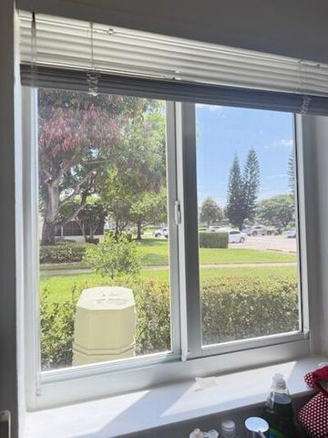 113 Andover E 113, West Palm Beach, FL 33417