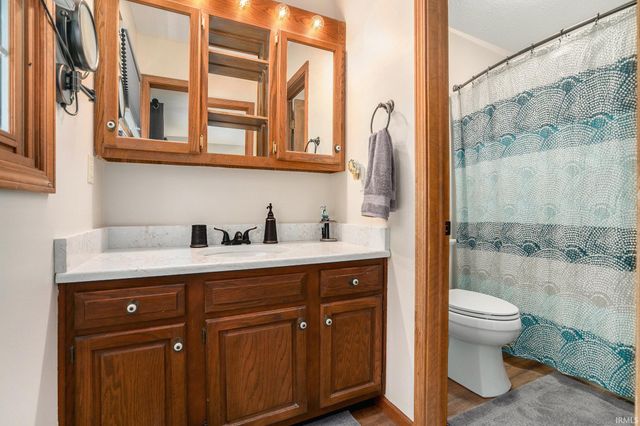 58924 County Road 1, Elkhart, IN 46517