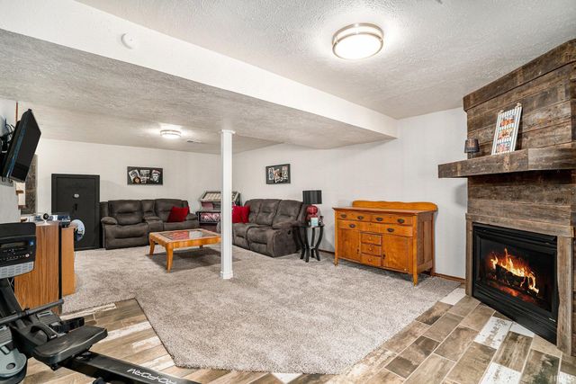 58924 County Road 1, Elkhart, IN 46517