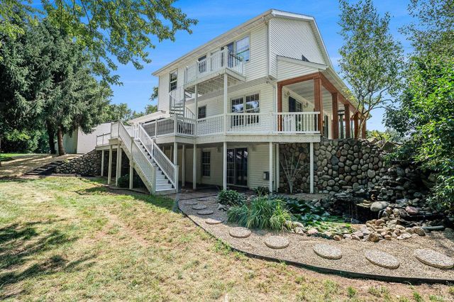 58924 County Road 1, Elkhart, IN 46517