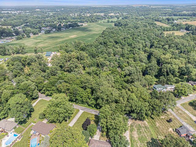 58924 County Road 1, Elkhart, IN 46517