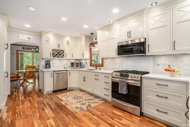 58924 County Road 1, Elkhart, IN 46517