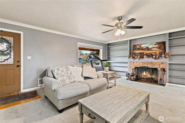 111 E Cindy Road, Centralia, WA 98531