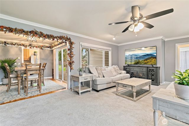 111 E Cindy Road, Centralia, WA 98531