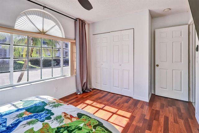127 Danielle Court, Weston, FL 33326