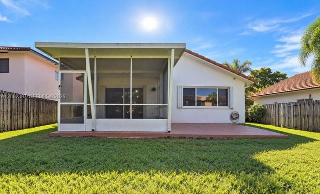 127 Danielle Court, Weston, FL 33326