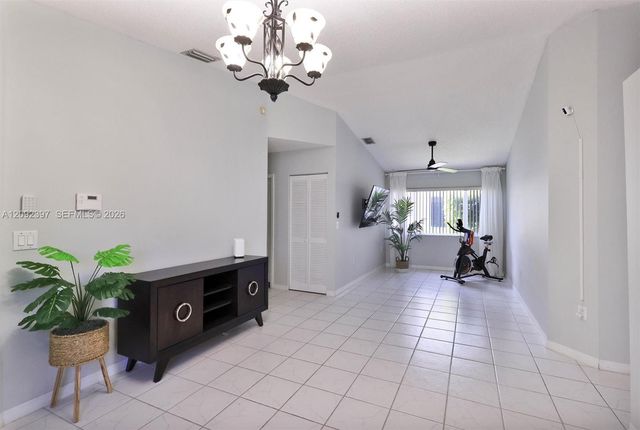 127 Danielle Court, Weston, FL 33326
