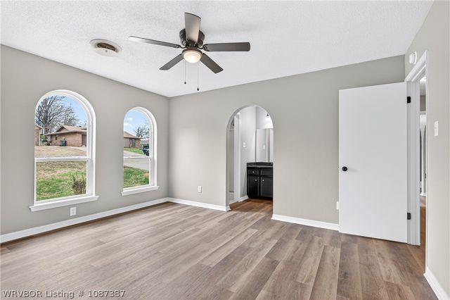 504 M Street, Barling, AR 72923