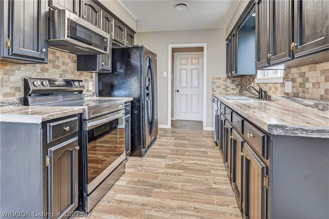 504 M Street, Barling, AR 72923