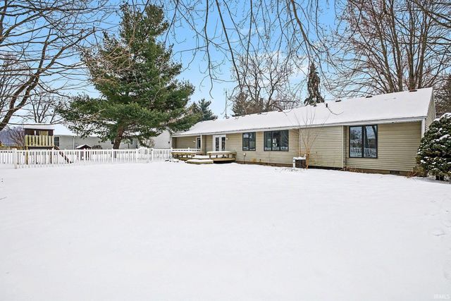 14833 Van Pelt Drive, Goshen, IN 46526