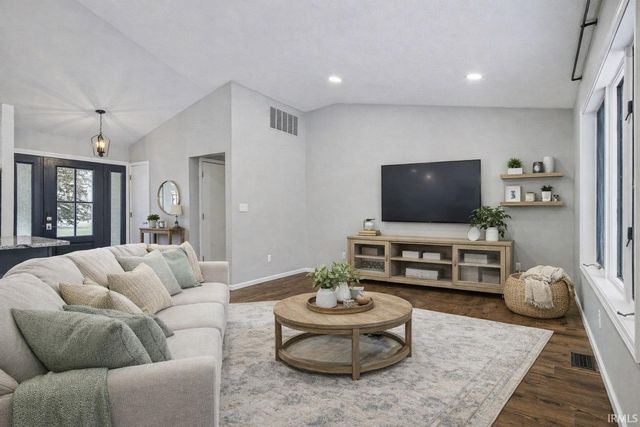 14833 Van Pelt Drive, Goshen, IN 46526