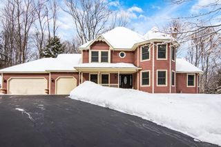 10057 E Leeward Shores Drive, Elmwood Twp, MI 49684