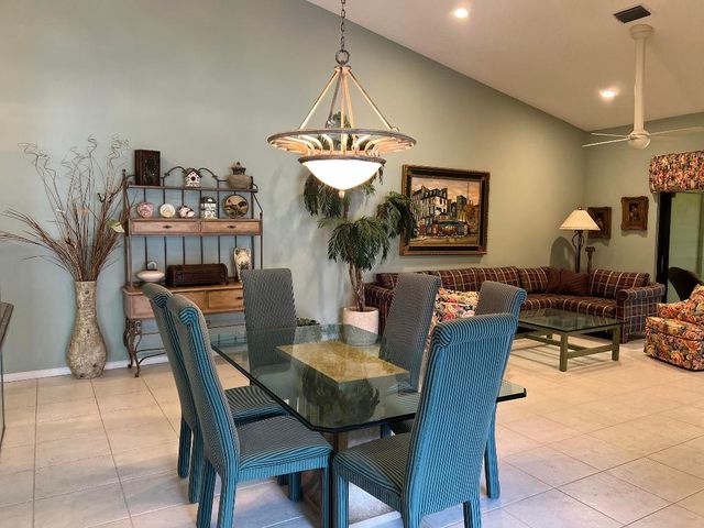 9632 Sills Drive E 204, Boynton Beach, FL 33437