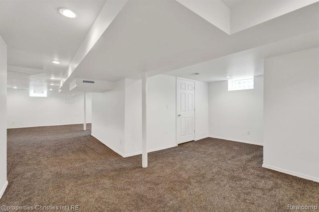 1240 W 11 Mile Road, Berkley, MI 48072