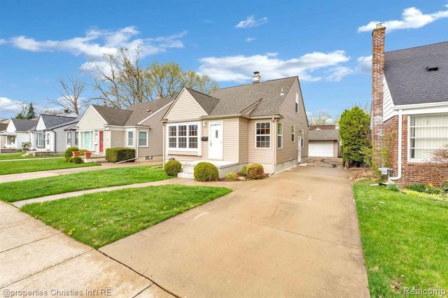 1240 W 11 Mile Road, Berkley, MI 48072