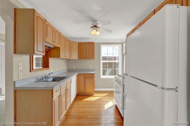 1240 W 11 Mile Road, Berkley, MI 48072