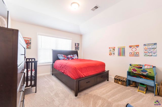 316 Shoshone Circle, Kathleen, GA 31047