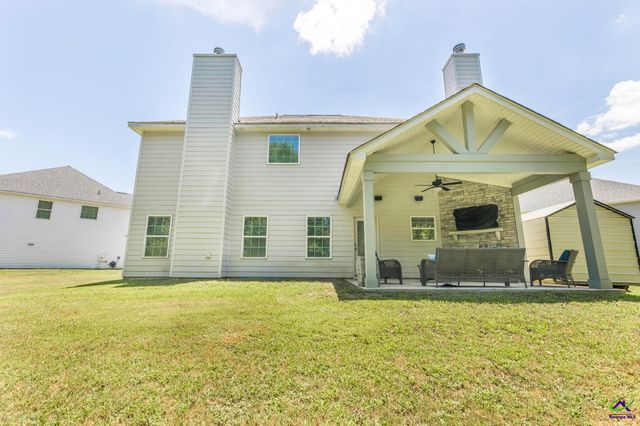 316 Shoshone Circle, Kathleen, GA 31047