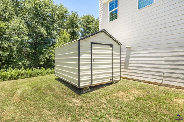 316 Shoshone Circle, Kathleen, GA 31047