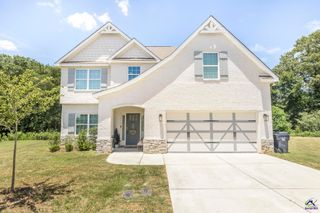 316 Shoshone Circle, Kathleen, GA 31047