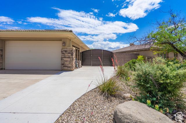 1578 N LIBERTY GREENS DR, Washington, UT 84780