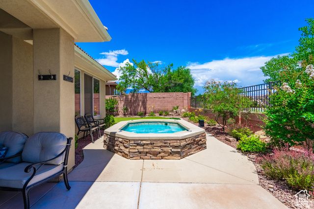 1578 N LIBERTY GREENS DR, Washington, UT 84780