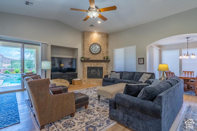 1578 N LIBERTY GREENS DR, Washington, UT 84780