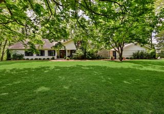 1667 Simpson Dr, Clarksville, TN 37043