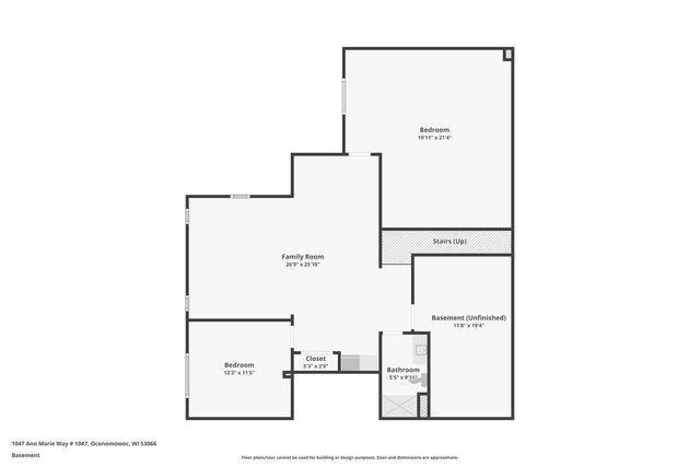 1047 Ann Marie WAY, Oconomowoc, WI 53066
