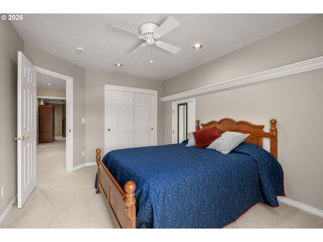3186 Ne 12TH Ave, Hillsboro, OR 97124