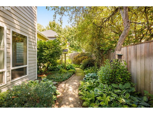 3186 Ne 12TH Ave, Hillsboro, OR 97124