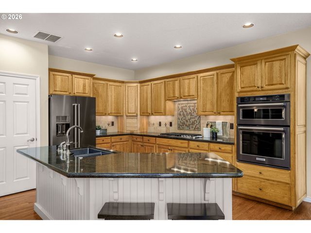 3186 Ne 12TH Ave, Hillsboro, OR 97124