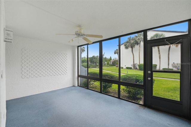 7 ESCONDIDO CIRCLE 67, Altamonte Springs, FL 32701