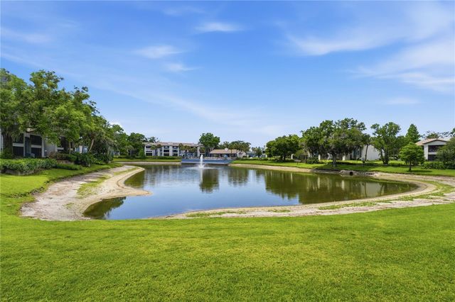 7 ESCONDIDO CIRCLE 67, Altamonte Springs, FL 32701