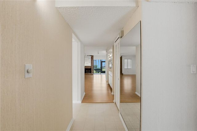 7 ESCONDIDO CIRCLE 67, Altamonte Springs, FL 32701