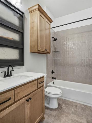 16209 Dakota Drive, Oklahoma City, OK 73170