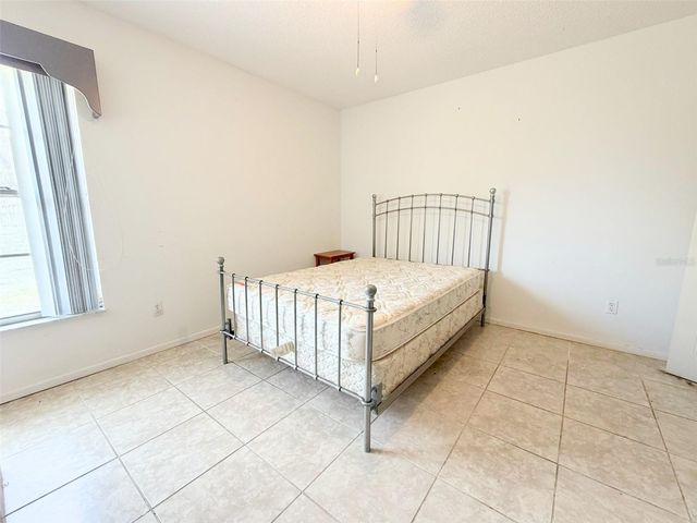 10537 LINGER LN, Orlando, FL 32821