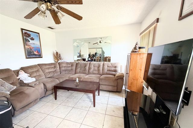 10537 LINGER LN, Orlando, FL 32821