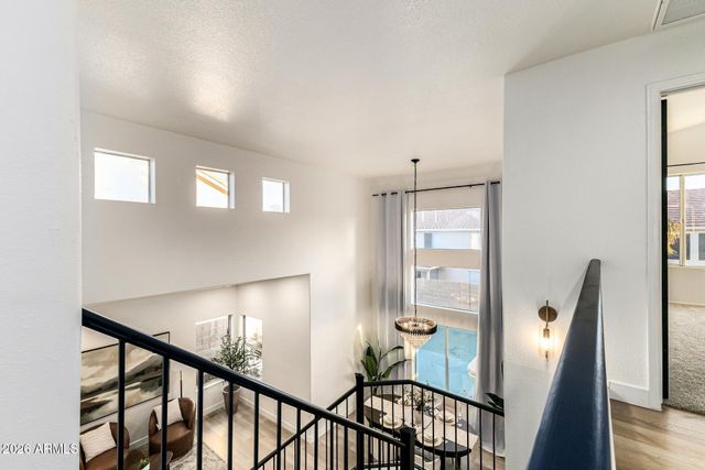 2905 E GLENHAVEN Drive, Phoenix, AZ 85048