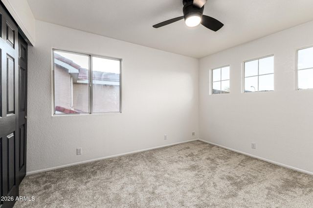 2905 E GLENHAVEN Drive, Phoenix, AZ 85048