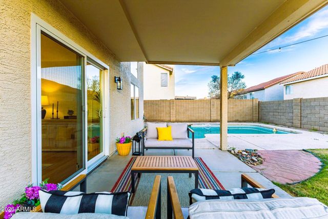 2905 E GLENHAVEN Drive, Phoenix, AZ 85048